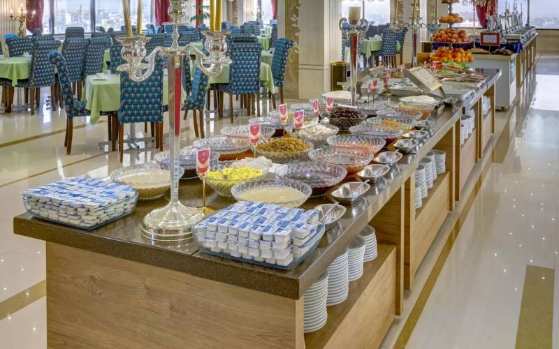 تجربهای خاص در رستوران سلف هتل سی نور مشهد تجربهای خاص در رستوران سلف هتل سی نور مشهد