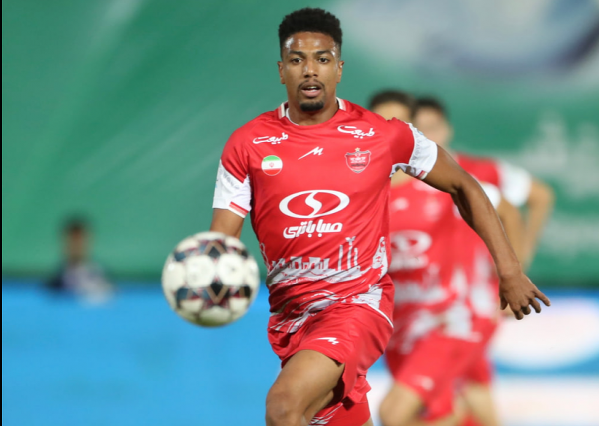روزنامه مراکشی: مدافع پرسپولیس ۳ پیشنهاد دارد