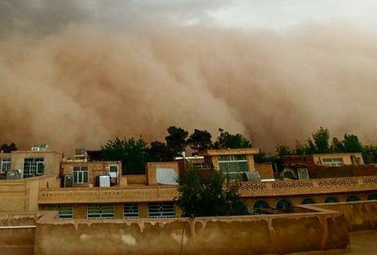 یزدی‌ها در و پنجره‌ها را ببندند؛ طوفان در راه است