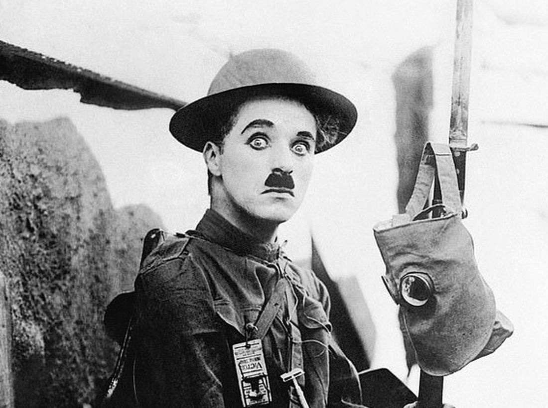 عکس/  «چارلی چاپلین» 80 ساله در عروسی دخترش «ژوزفین»