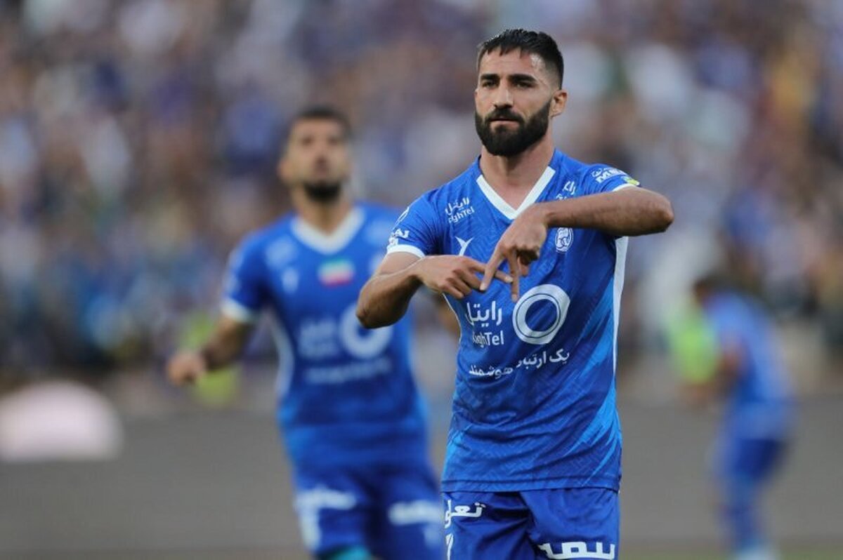 مهرداد محمدی به فوتبال لبخند زد