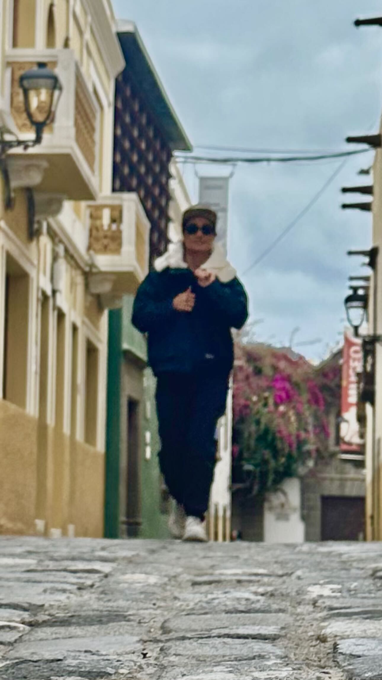 عکس/تصاویری از گشت‌و‌گذار تینا آخوندتبار در اسپانیا