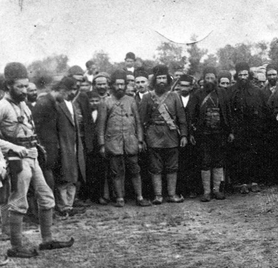 عکس/ «میرزا کوچک‌خان و همراهانش در نهضت جنگل»؛ دهه ۱۲۹۰