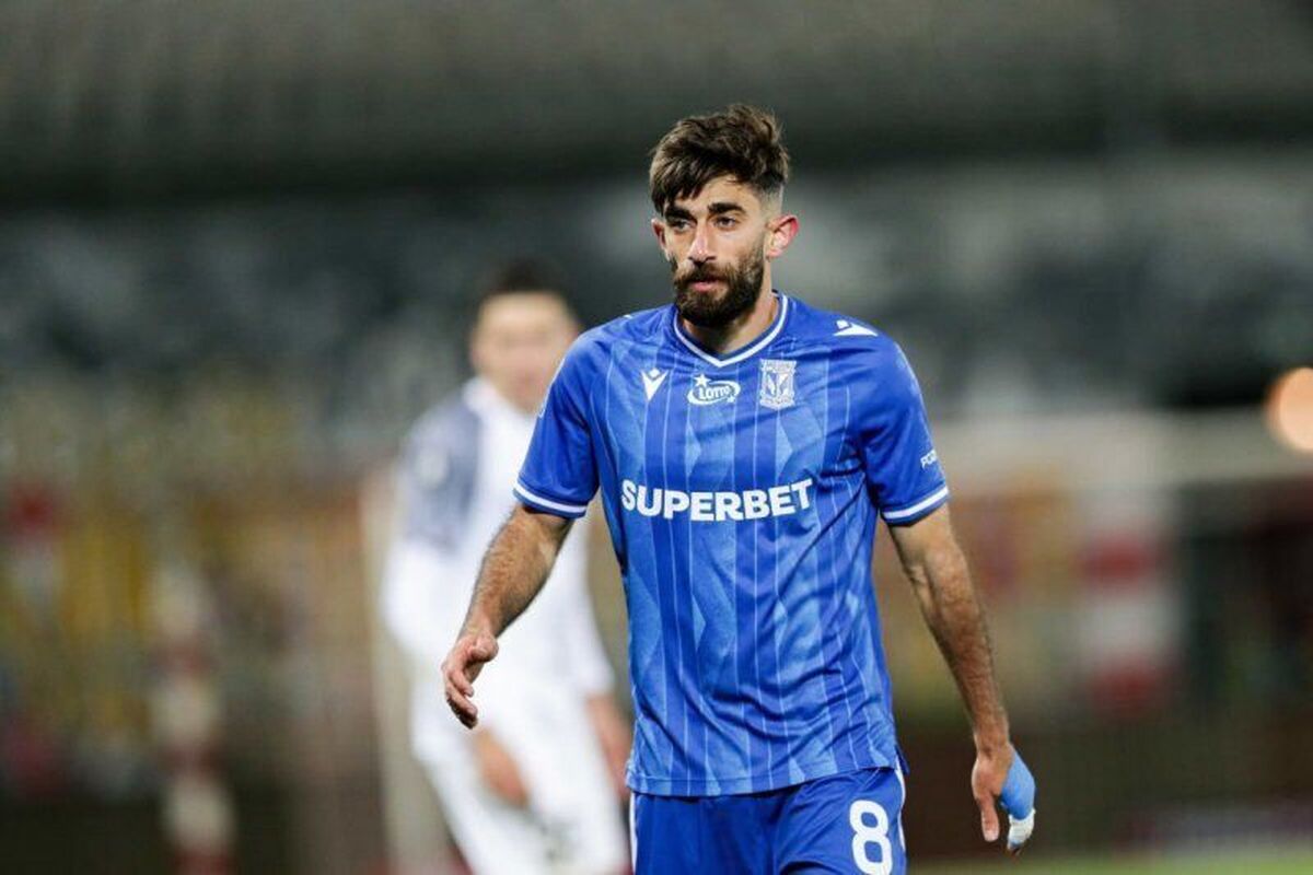 سایت لهستانی: علیرغم پافشاری پرسپولیس قلی زاده در لخ پوزنان می‌ماند