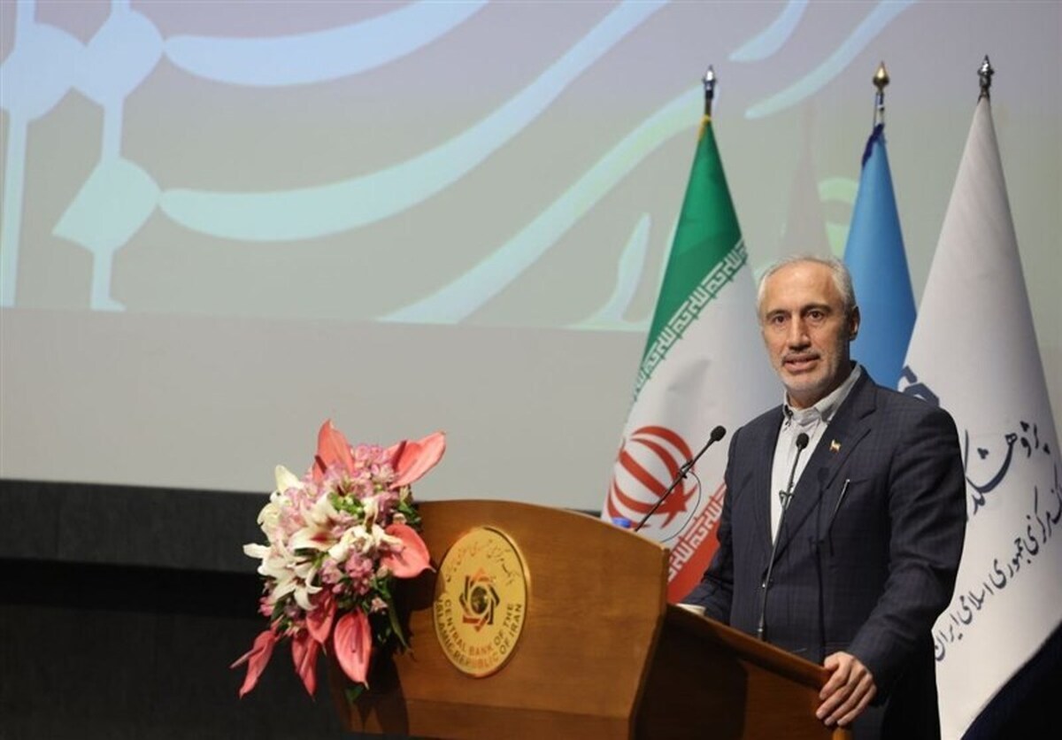 انتقاد پورمحمدی از پرداخت وام های ازدوج و  روستایی!