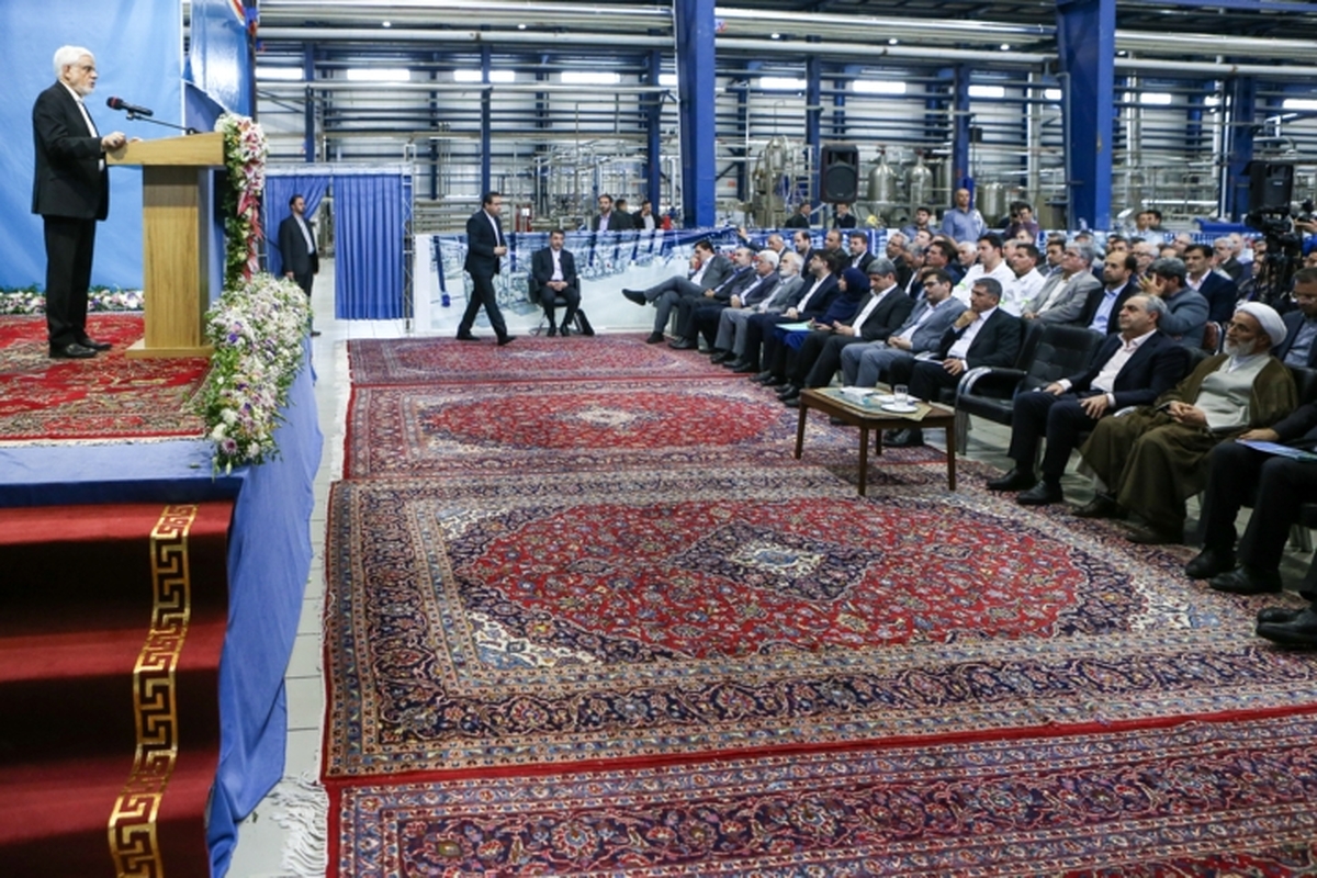 عارف: اجازه نمی‌دهیم موانعی بر سر راه تولیدکنندگان ایجاد شود