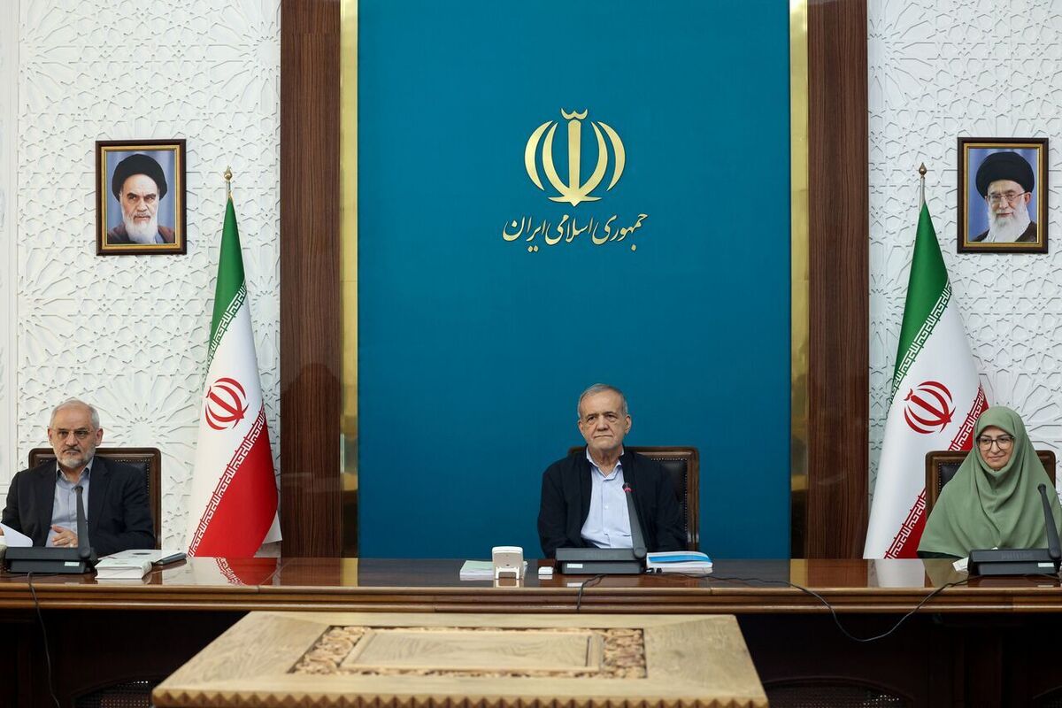 پزشکیان: باید مانع نابودی محیط زیست شویم