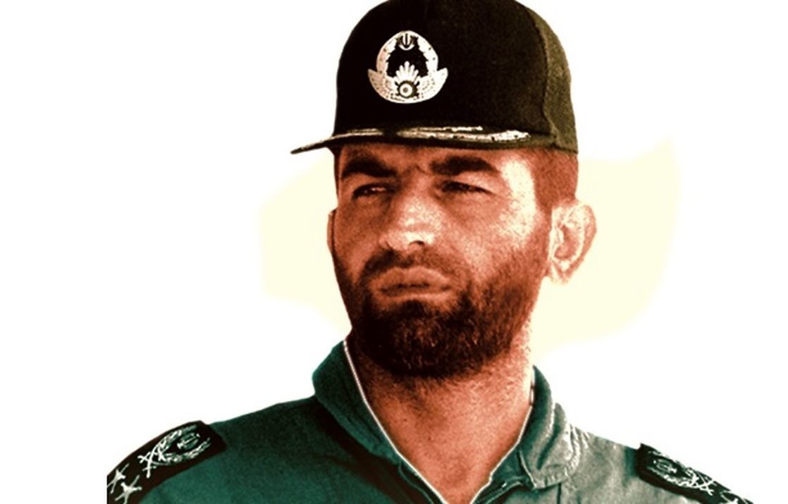 عکس/ استایل متفاوت «شهید عباس بابایی» در کنار همکلاسی‌هایش در آمریکا