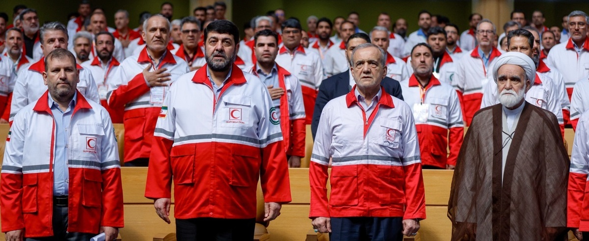 پزشکیان: مسیر حرکت همه ما باید کمک به نیازمندان و دردمندان باشد