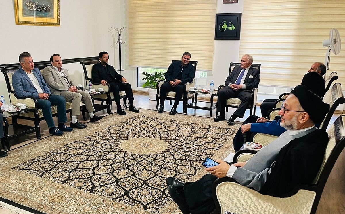 عکس/دیدار پیشکسوتان پرسپولیس با سیدمحمد خاتمی