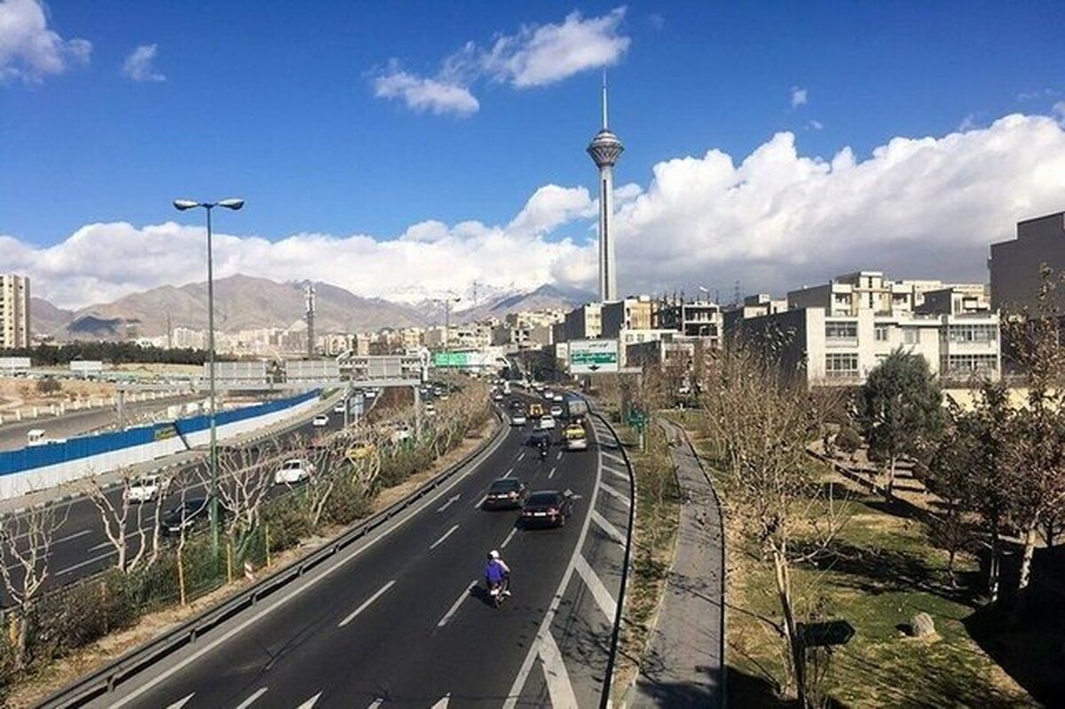وزش باد شدید در راه پایتخت / تهرانی‌ها مراقب باشند