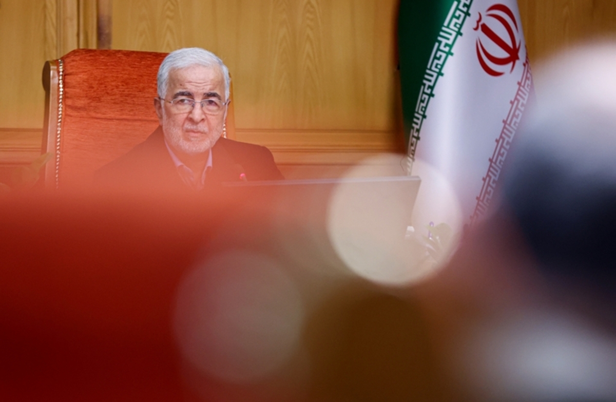 وزیر کشور: مگر می‌شود صنایع کشور ۱۵ روز تعطیل شوند؟