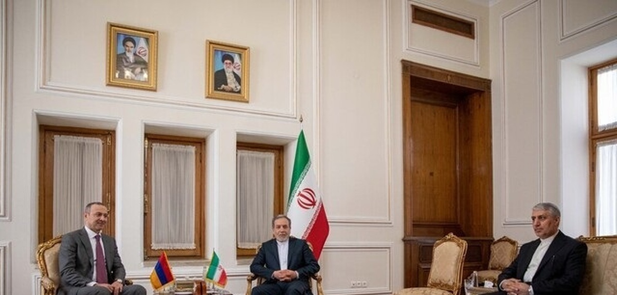 عراقچی مقام ارشد ارمنستانی را در جریان گفت‌و‌گو‌های ایران و آمریکا قرار داد
