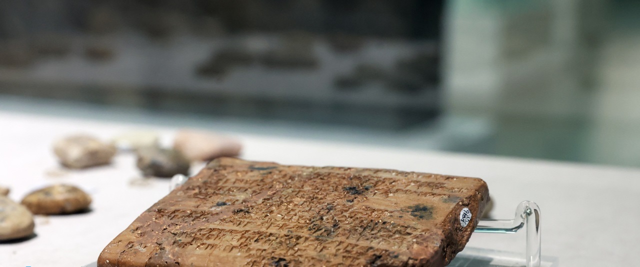 تمبر الواح هخامنشی رونمایی شد