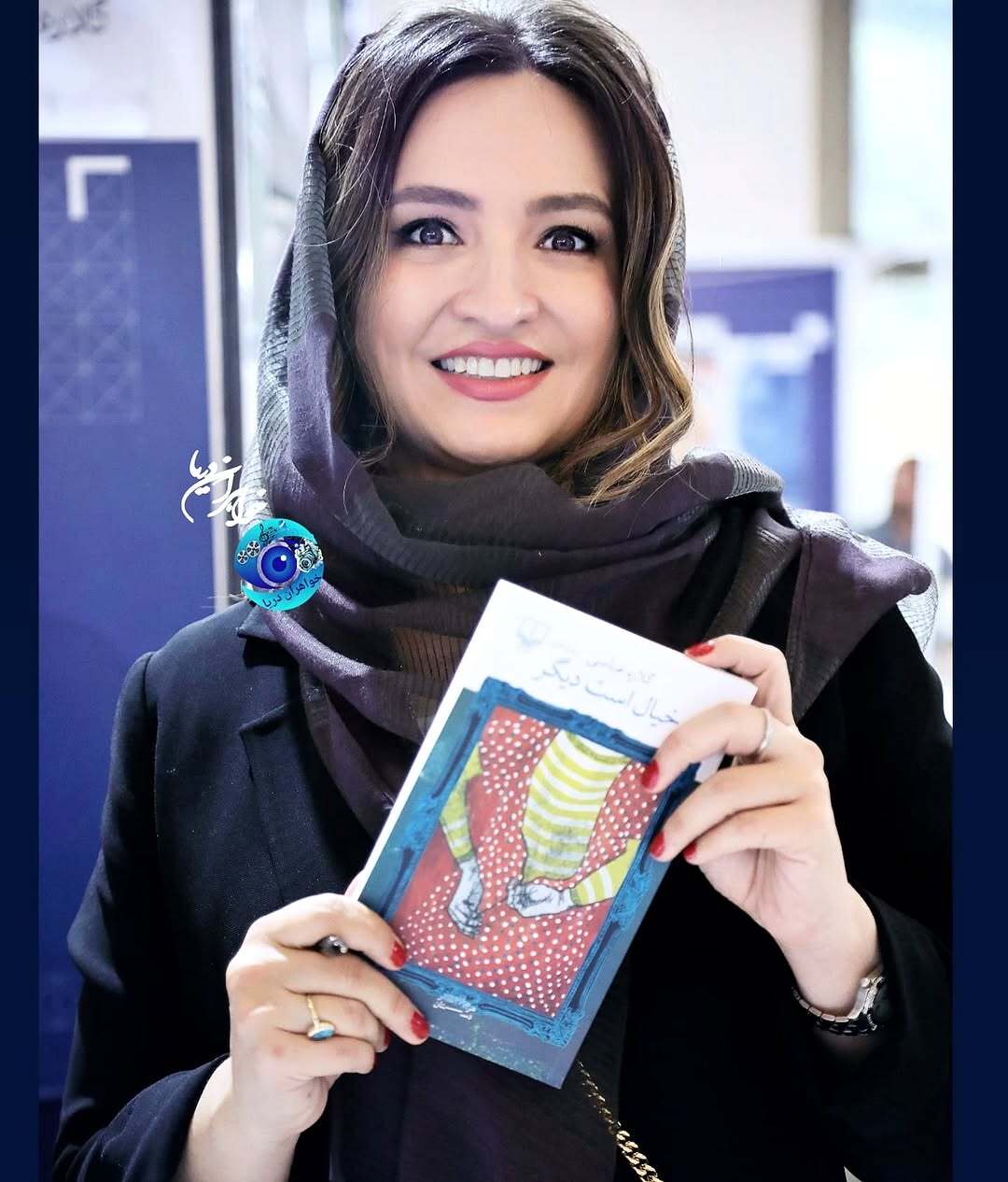 عکس/بازیگر منفورِ «شهرزاد» درنمایشگاه کتاب دیده شد