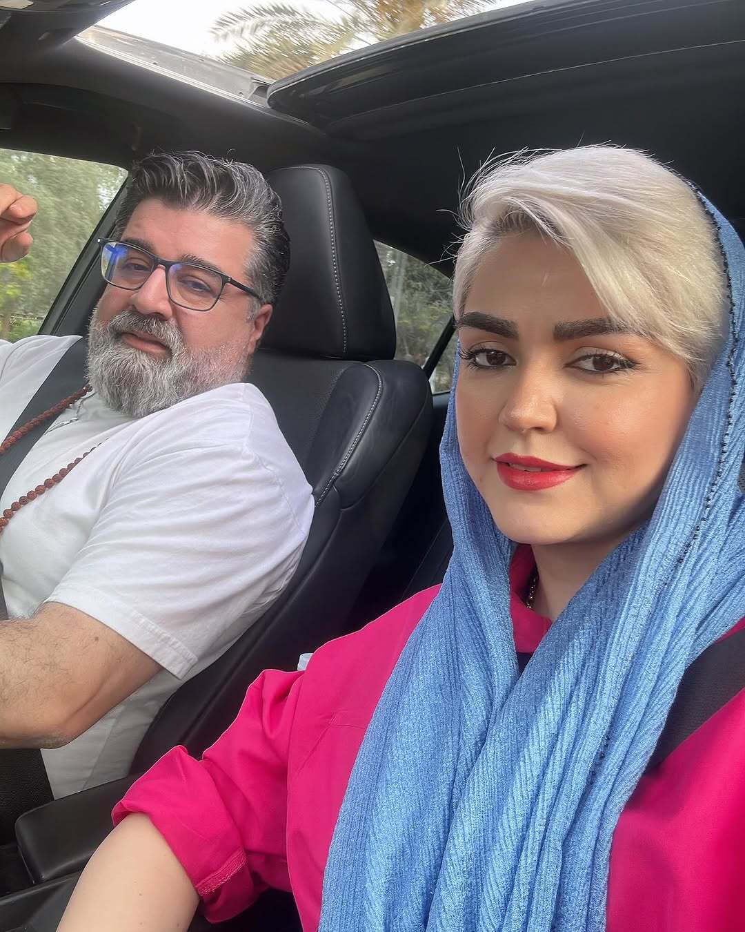 عکس/قاب عاشقانه آقای خواننده و همسرش در جزیره کیش