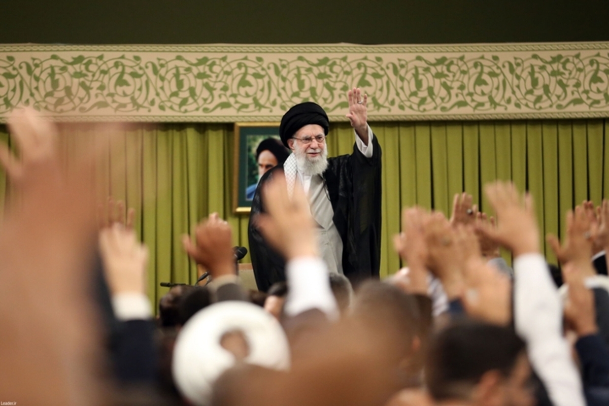 برگزاری مراسم بزرگداشت شهدای خدمت با حضور رهبر انقلاب