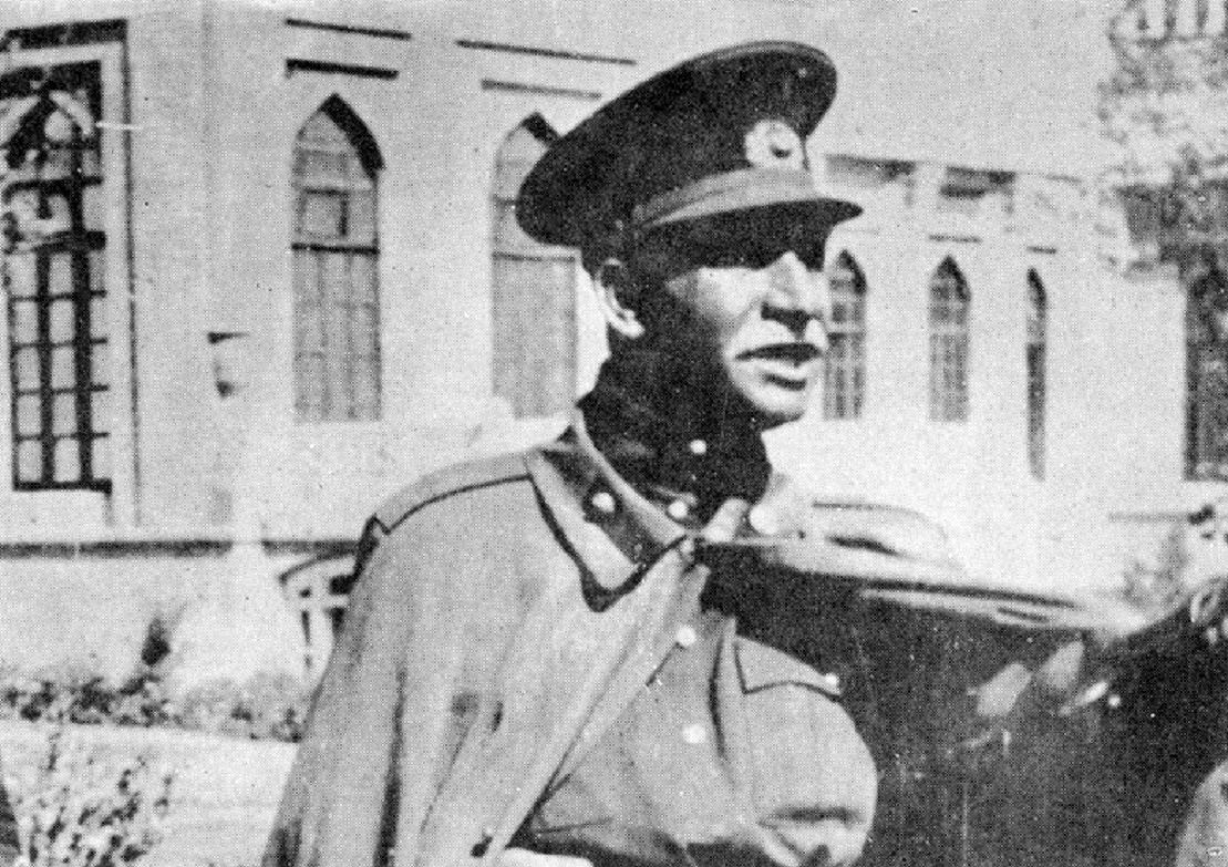 عکس/ «رضاخان در حال بازدید از خط آهن جنوب به شمال»؛ دهه 1310