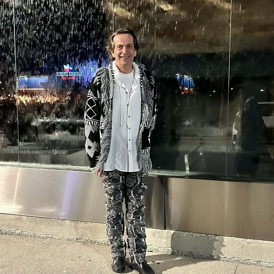 عکس/بازیگر ستایش بعداز مدت‌ها با تیپی عجیب آفتابی شد!