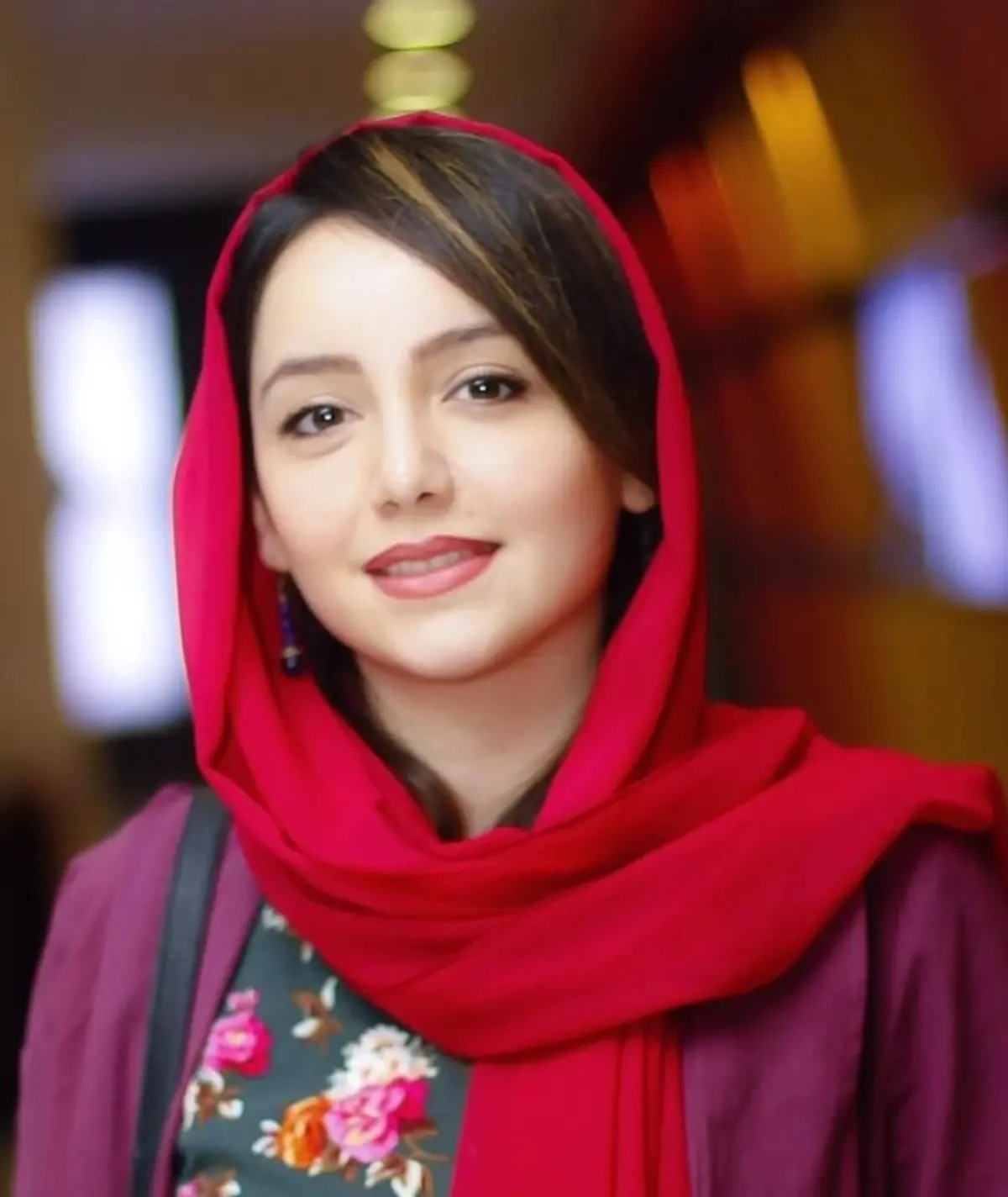 عکس/نازنین بیاتی با تیپ متفاوت در یک شب‌نشینی
