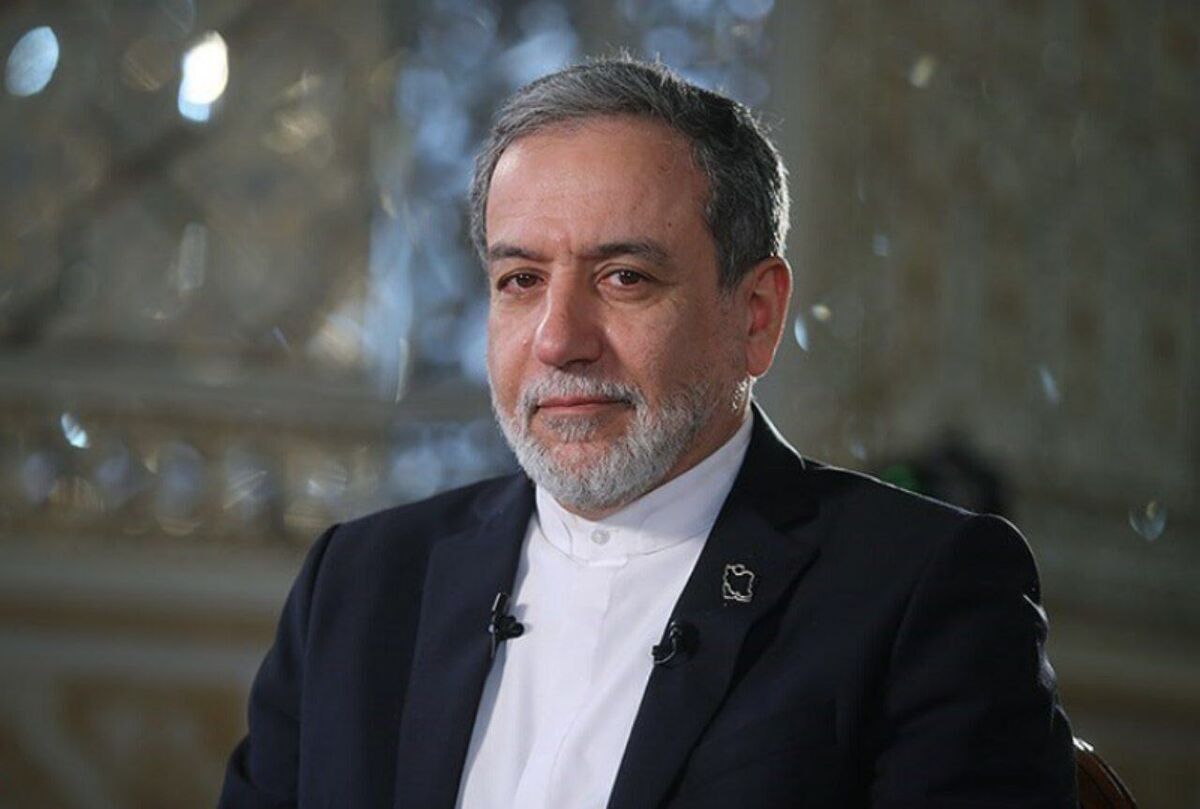 عراقچی بمنظور شرکت در نشست دیپلماسی استانی وارد شیراز شد
