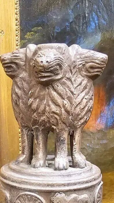 کاپ قهرمانی کشتی آزاد آسیا چگونه سر از عتیقهفروشی درآورد؟ + عکس کاپ قهرمانی کشتی آزاد آسیا چگونه سر از عتیقهفروشی درآورد؟ + عکس