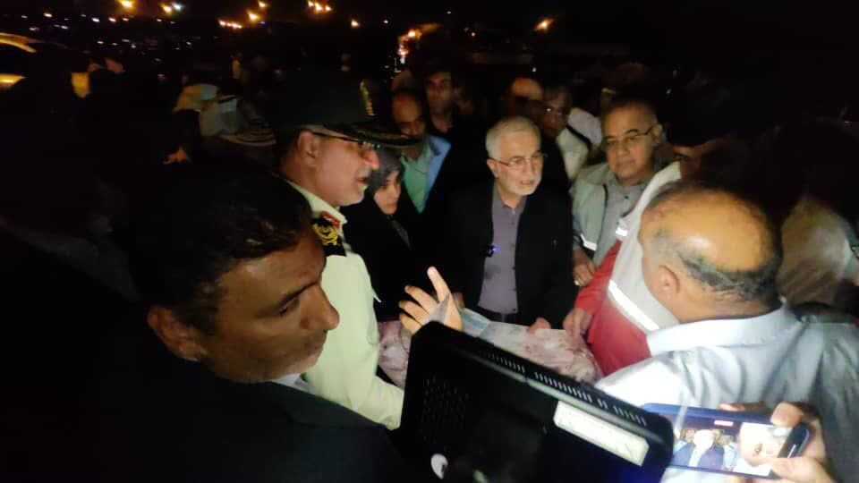 وزیر کشور در بندر شهید رجایی: استان‌های همجوار کمک کنند