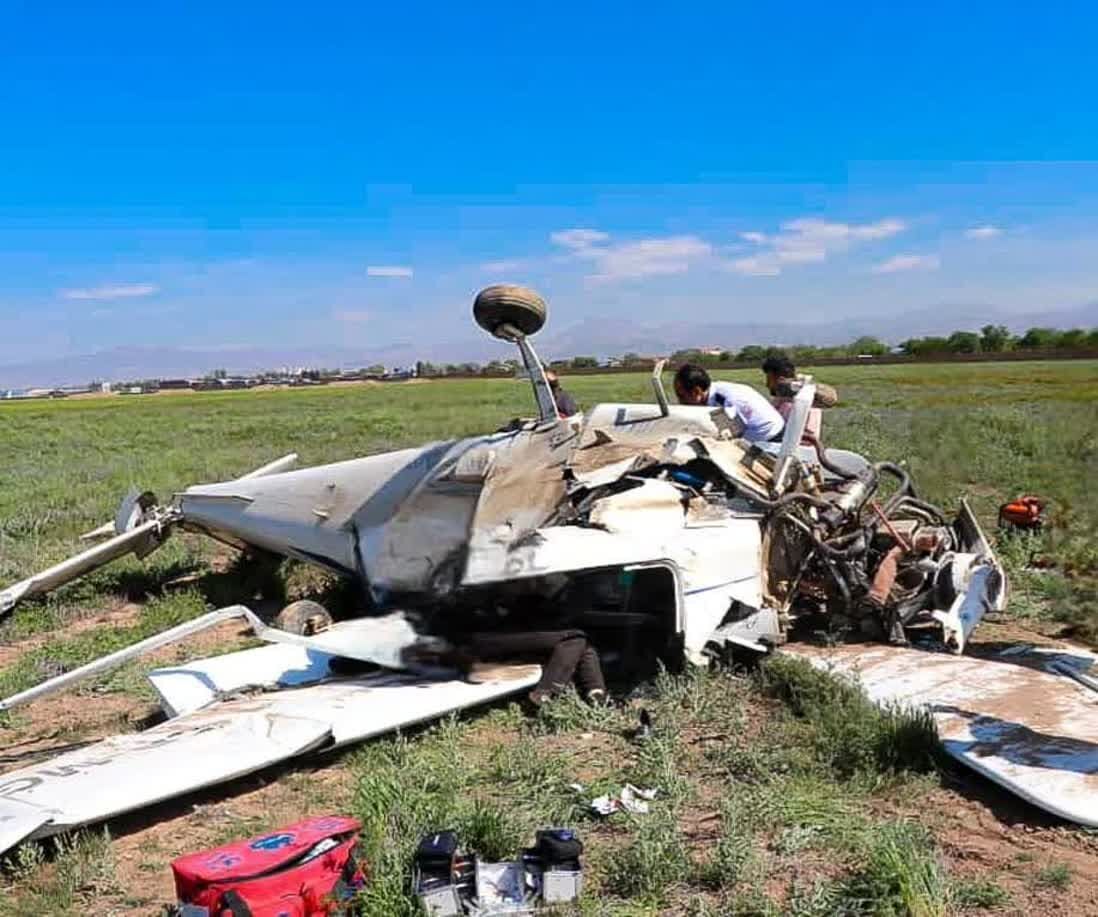 فوت خلبان قزوینی پس از سقوط هواپیما + عکس