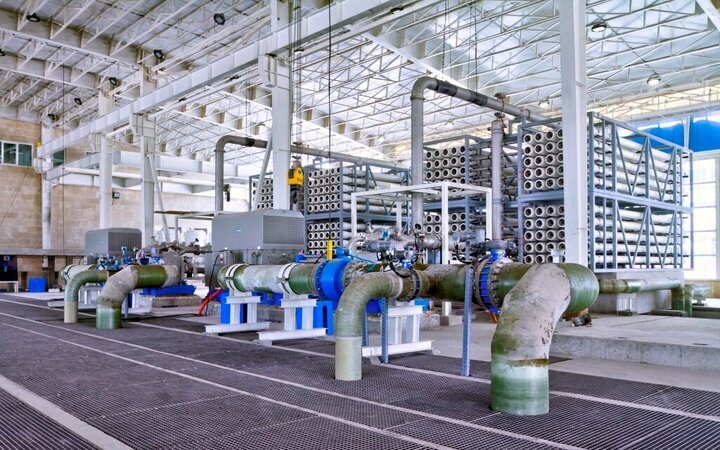 خسارت به آب‌شیرین‌کن و دو واحد نیروگاه بندرعباس