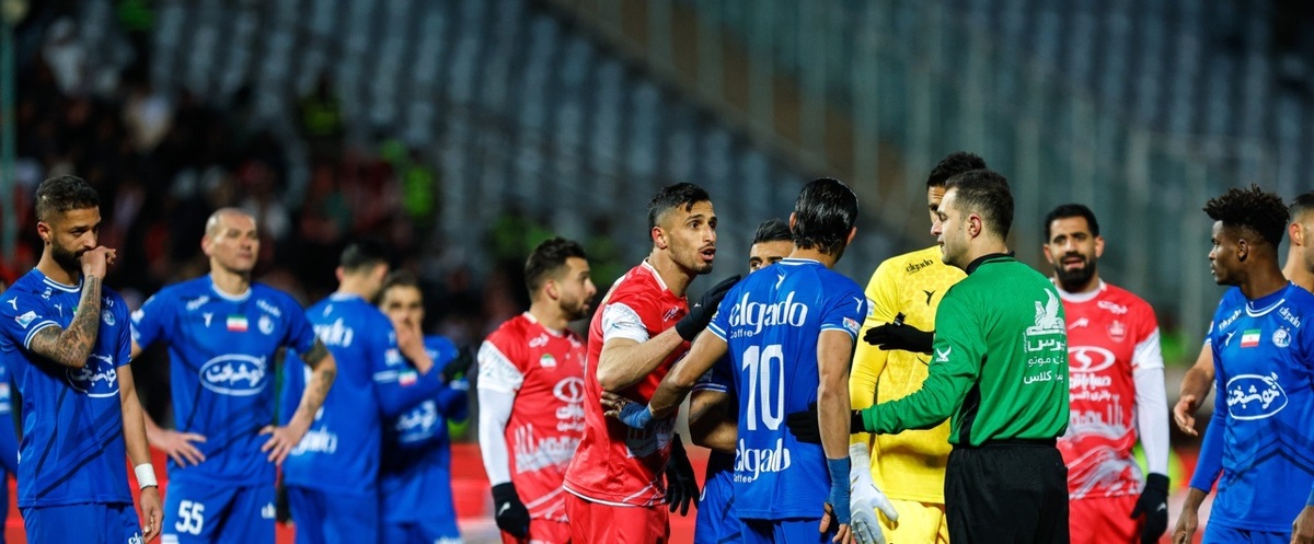 استقلال و پرسپولیس مجوز حرفه‌ای گرفتند؛ حضور آبی‌ها در آسیا قطعی شد