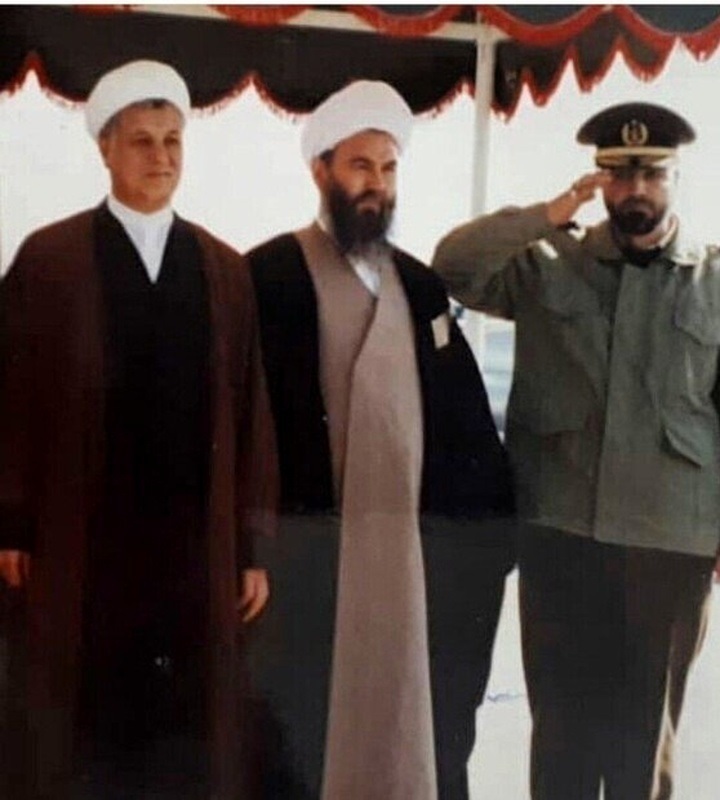 عکس/ استقبال «سردار سلیمانی» از «هاشمی رفسنجانی» در کرمان؛ سال ۱۳۷۵