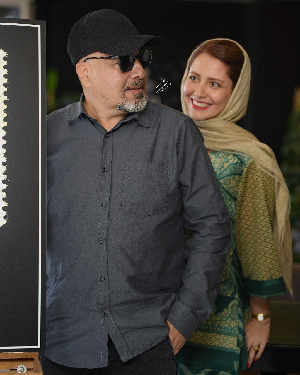 عکس صمیمی رضا عطاران با خانم بازیگر