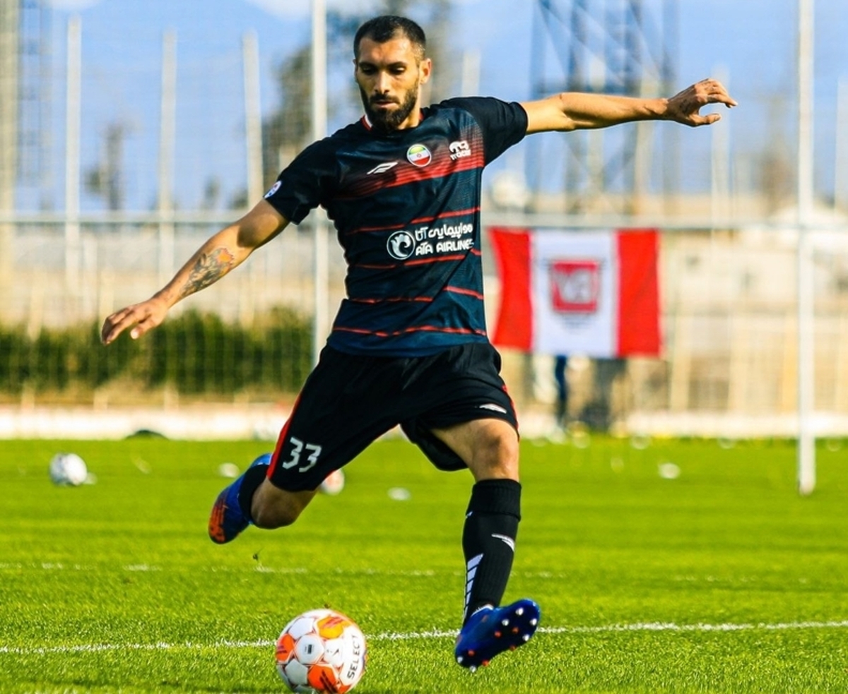 مرتضی فنونی زاده: عارف آقاسی به درد پرسپولیس نمی‌خورد و بهتر است در تراکتور بماند