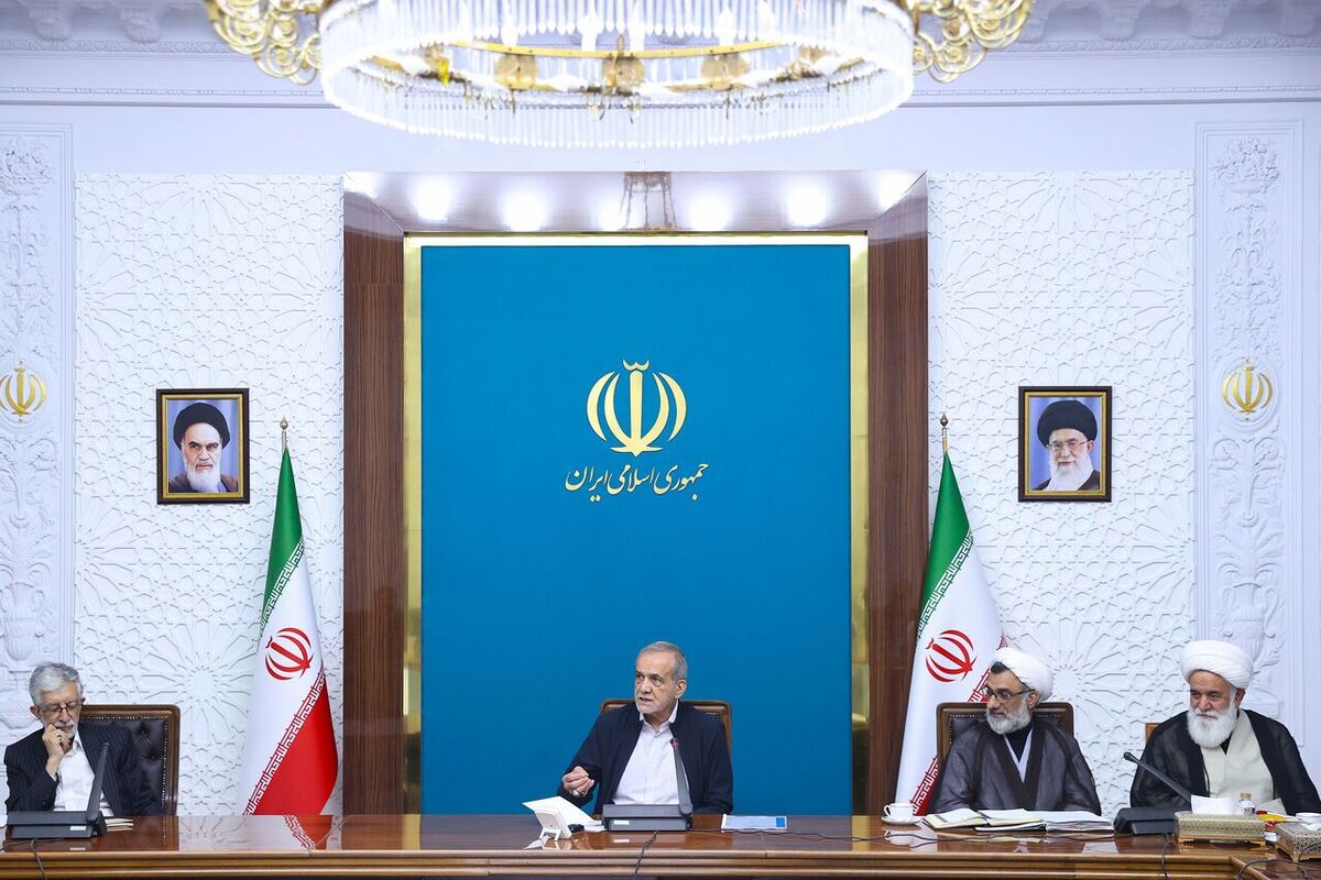 انتقاد رئیس جمهور از دروغ و ریاکاری در میان برخی مسئولان