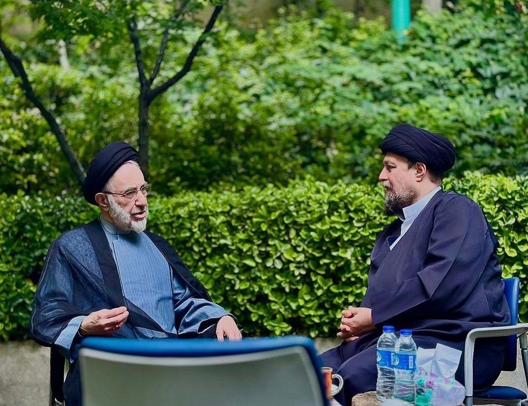 تصویری از دیدار امروز سید محمد خاتمی و سید حسن خمینی تصویری از دیدار امروز سید محمد خاتمی و سید حسن خمینی