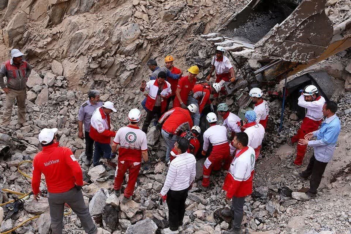 دستگاه قضا از خانواده‌های جانباختگان معدن مهاجران حمایت می‌کند