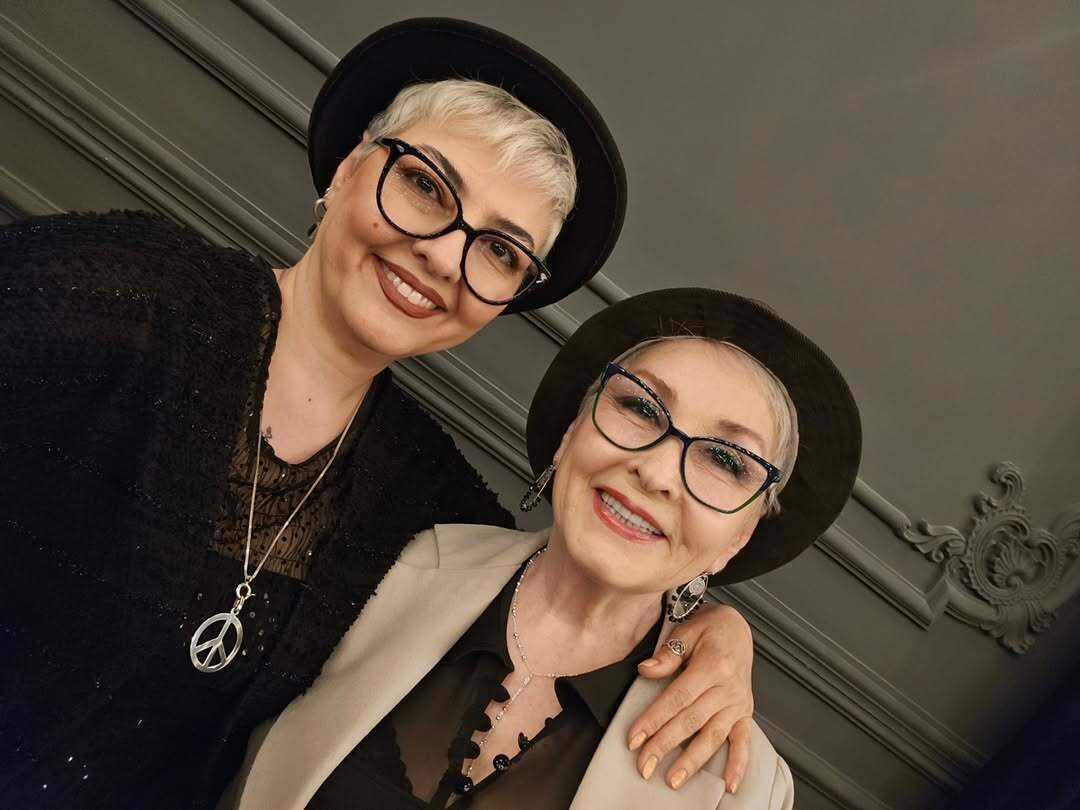 عکس/مادر آناهیتا همتی در این تصویر جلب‌توجه کرد