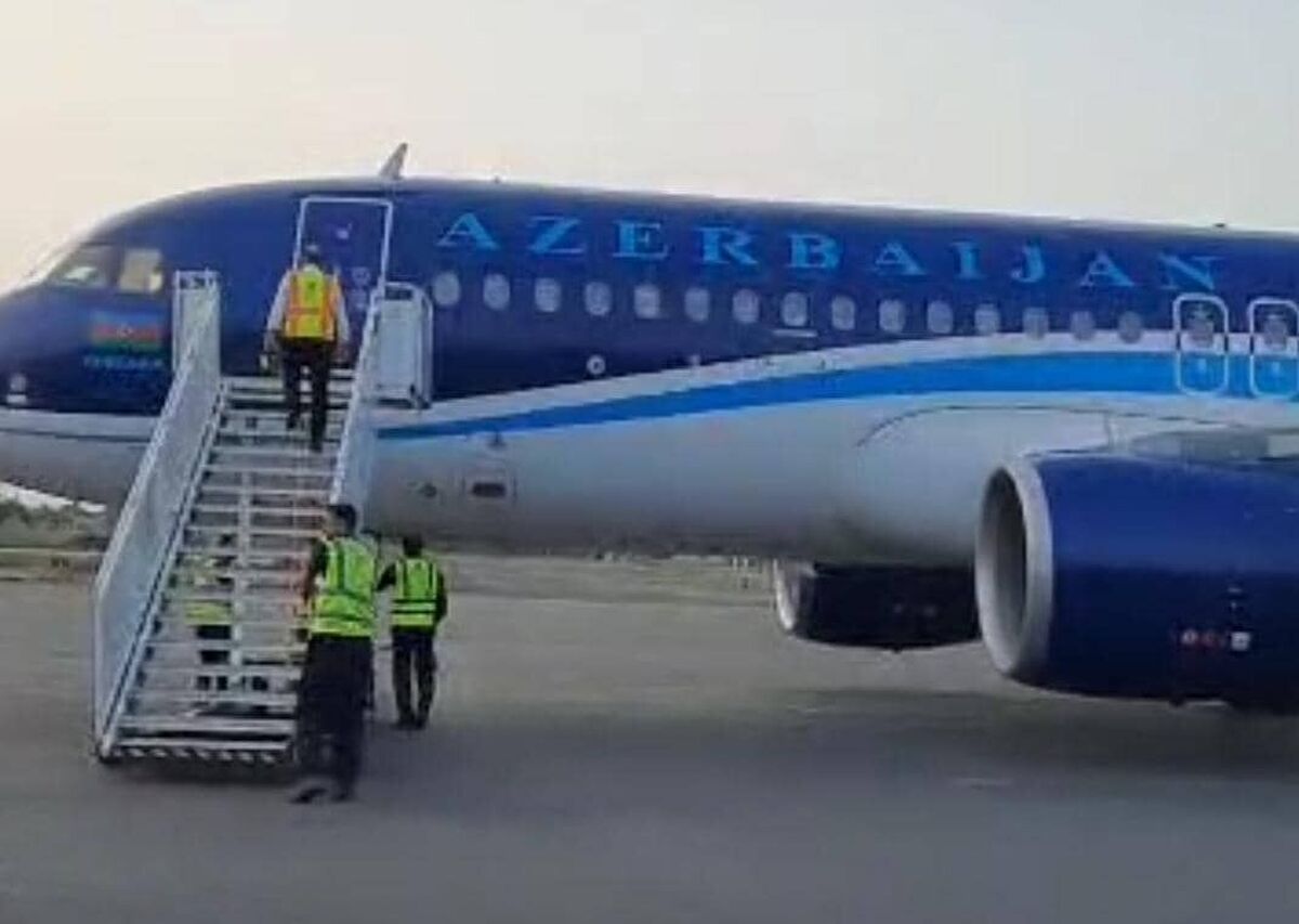 فرود اضطراری هواپیمای جمهوری آذربایجان در فرودگاه رشت