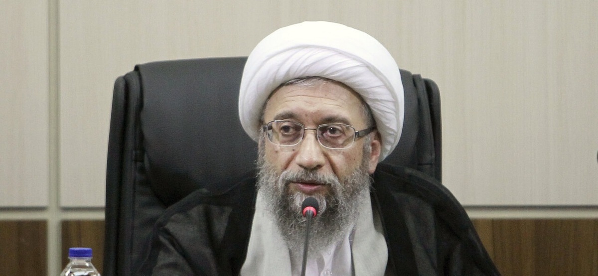 آیت الله آملی لاریجانی: غنی سازی در کشور از خطوط قرمز مذاکرات است