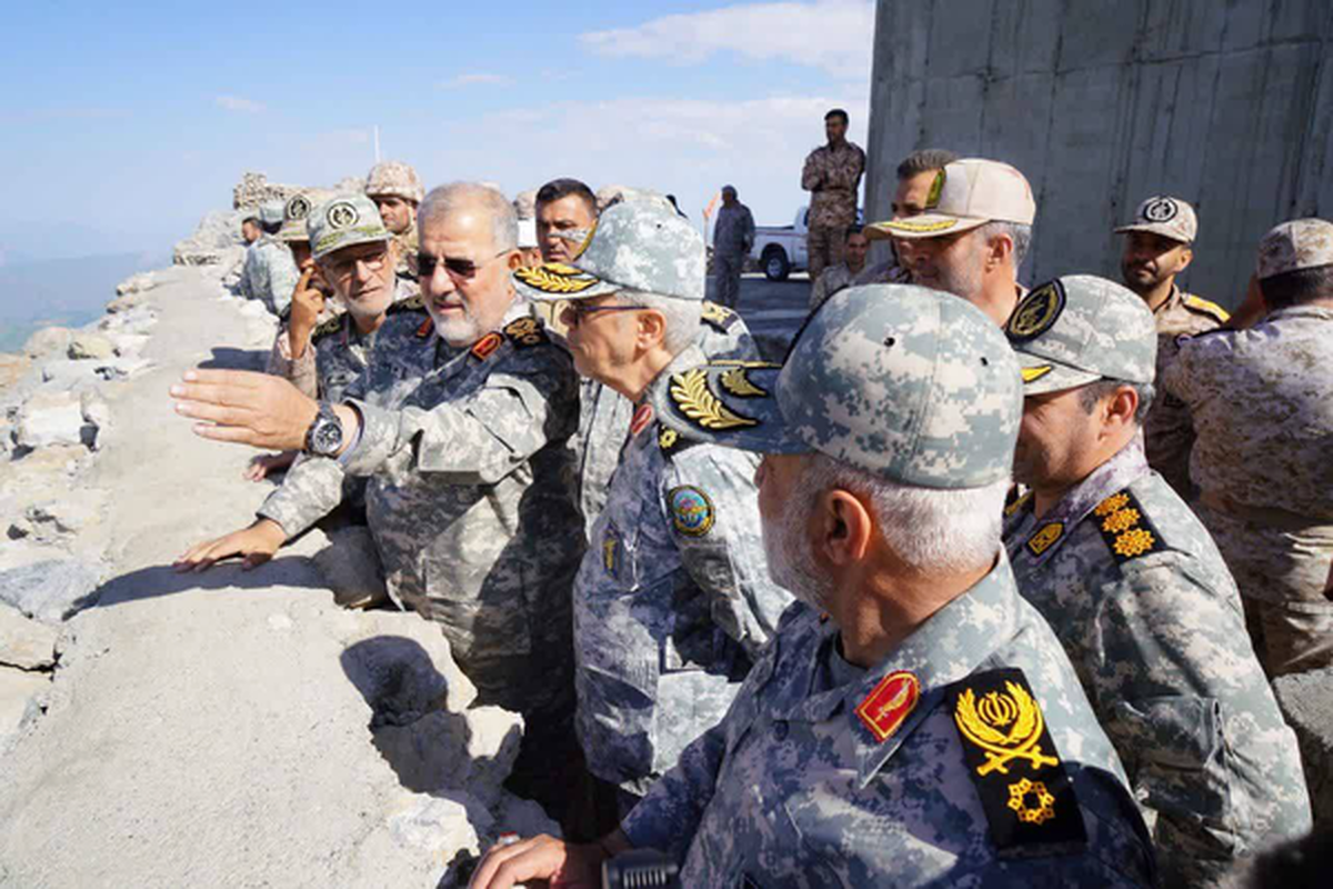 سرلشکر باقری: امنیت پایدار در آذربایجان غربی و کردستان برقرار است