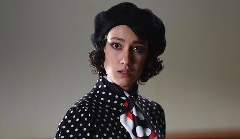 عکس هنری بازیگر تاسیان در انبوهی از سایه‌ها!