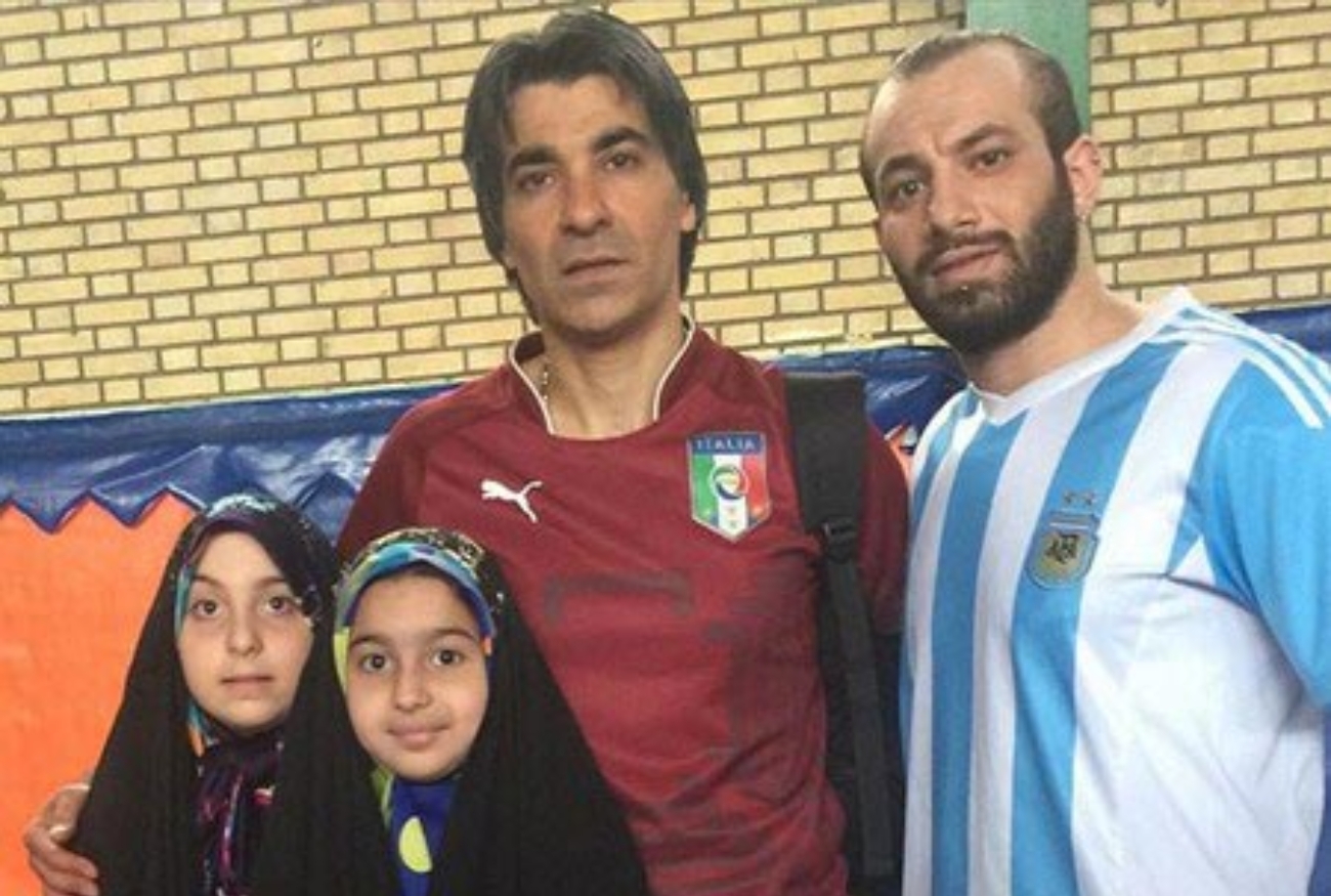 امیر تتلو سیگار را ترک کرده و نماز میخواند امیر تتلو سیگار را ترک کرده و نماز میخواند