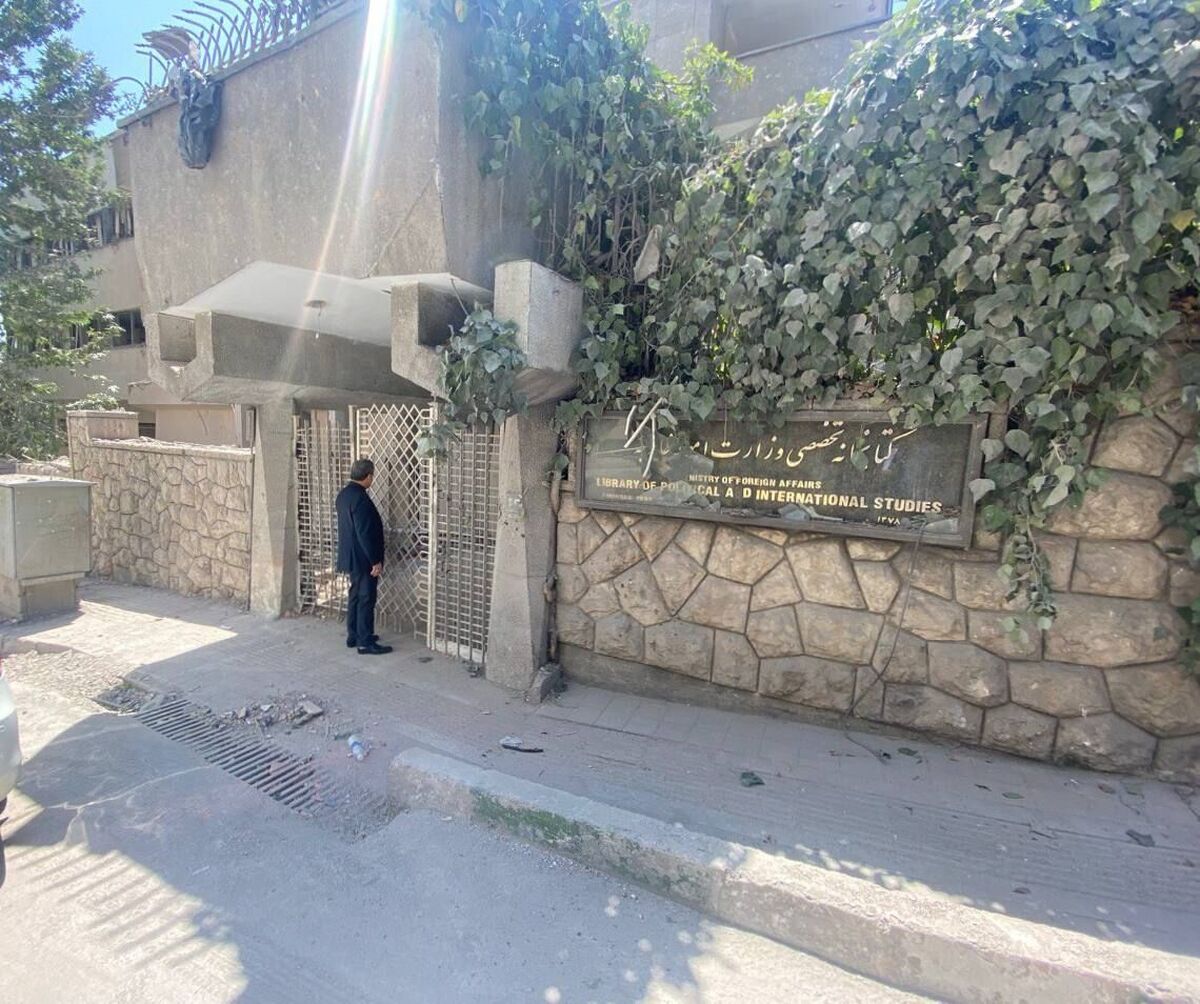 عراقچی از محل ساختمان کتابخانه وزارت خارجه بازدید کرد