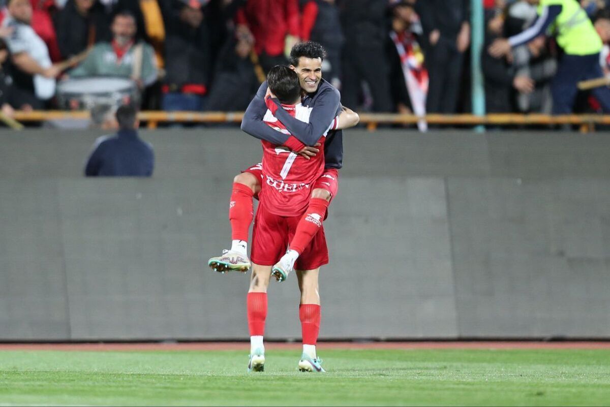 خواسته مهاجم محبوب پرسپولیس؛ لطفا هوای هم را داشته باشیم