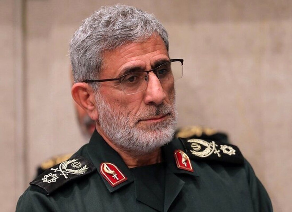 عکس/ «سردار قاآنی» با عینک متفاوت در جبهه؛ دهه ۶۰