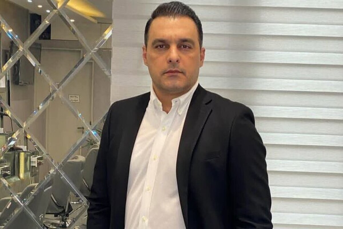 آغاز به کار رسمی دروازه‌بان پیشین استقلال و پرسپولیس در باشگاه فولاد