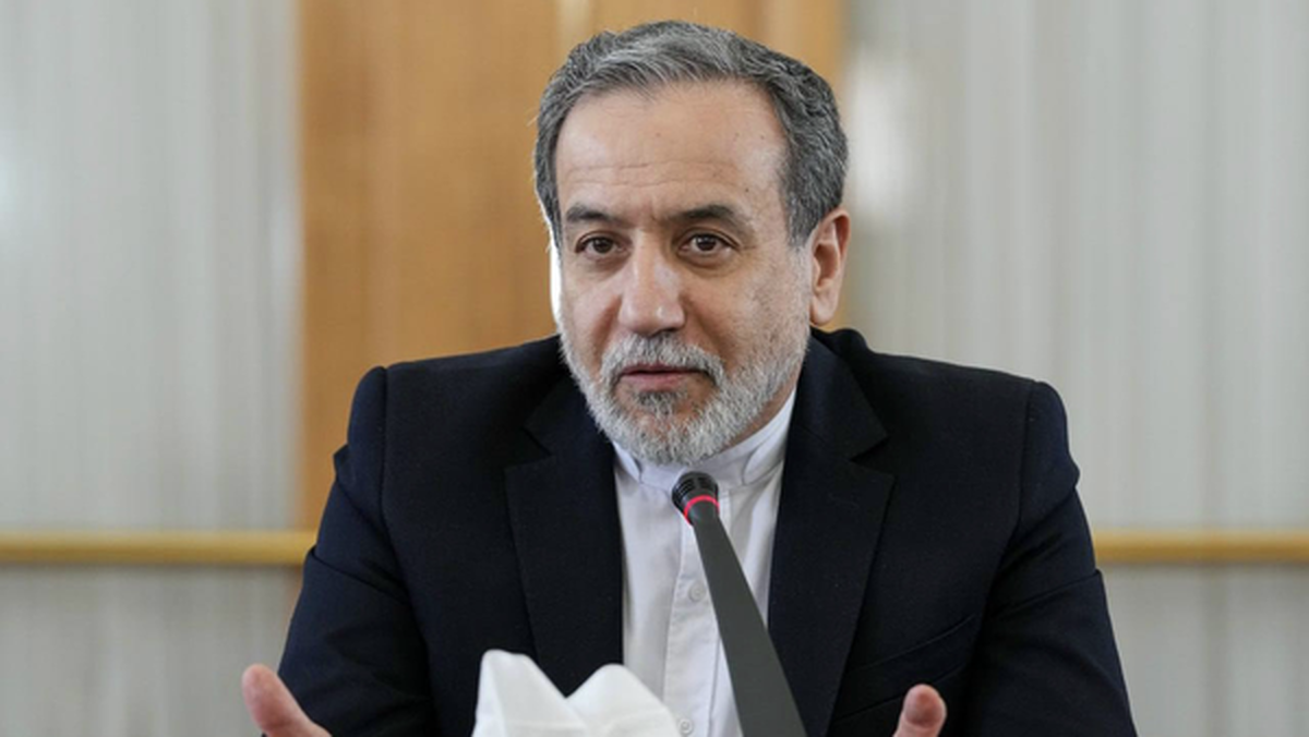 عراقچی: ما به بیمارستان حمله نکرده‌ایم؛ به هشدار‌های تخلیه‌مان توجه کنید!