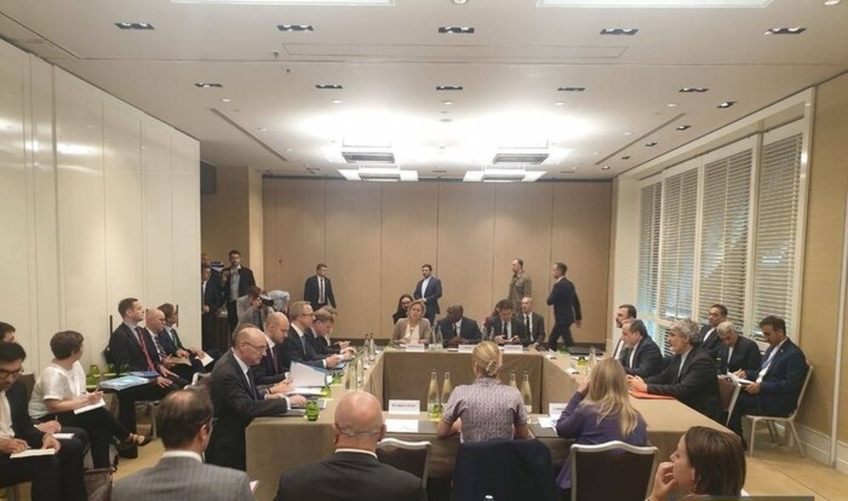 برگزاری نخستین دور مذاکرات ایران و اروپا/ اعلام تنفس