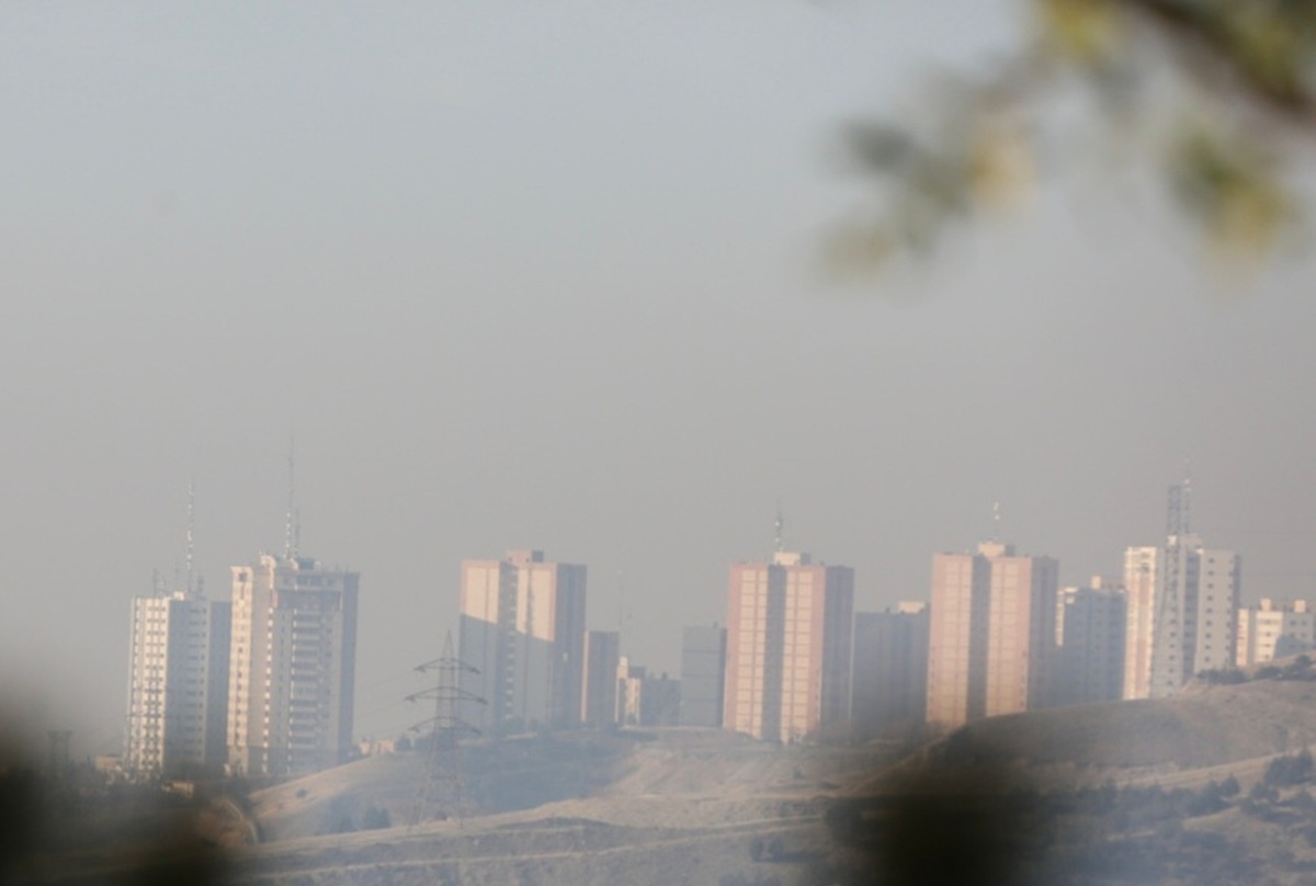 هواشناسی ۱۴۰۴/۰۳/۰۴/ رگبار و رعدوبرق در ۱۵ استان/ گردوخاک در جنوب غرب