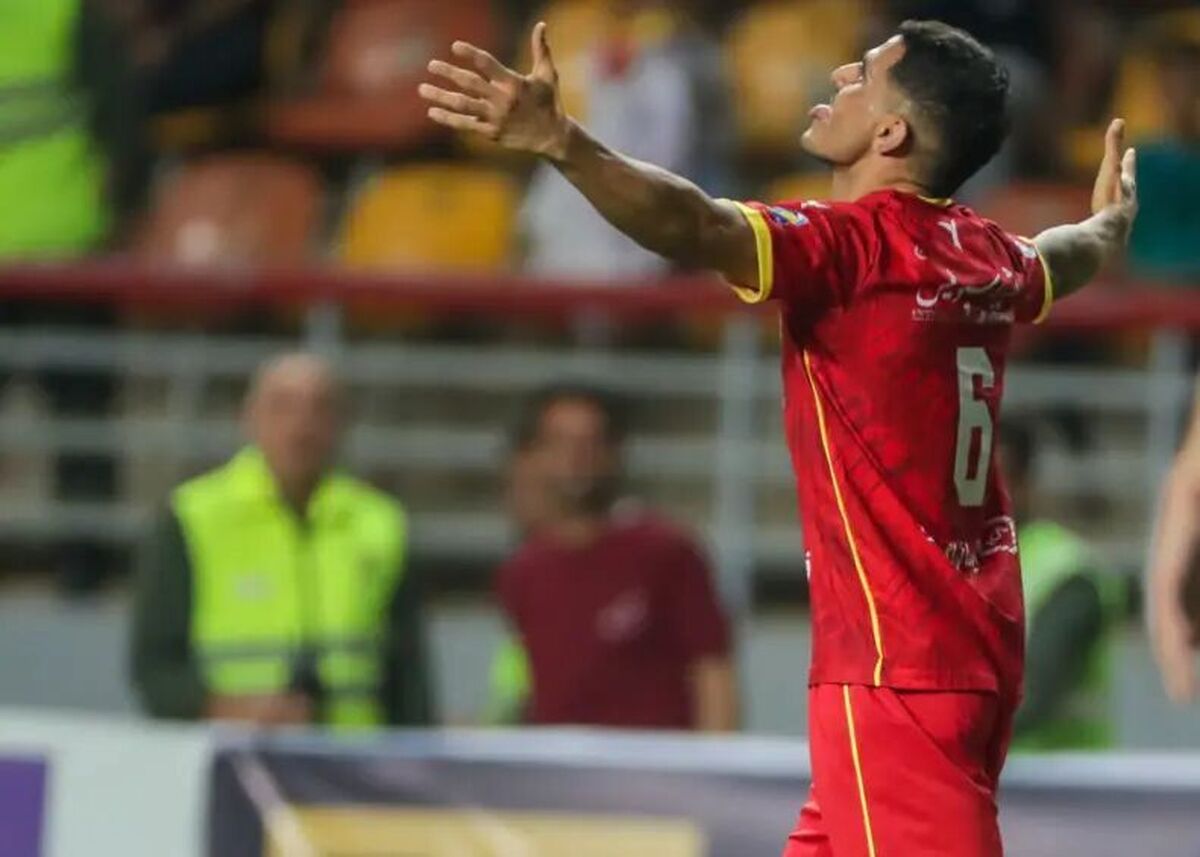 مانور عجیب روی مدافع فولاد؛ پرسپولیس علی نعمتی را نمی‌خواهد!